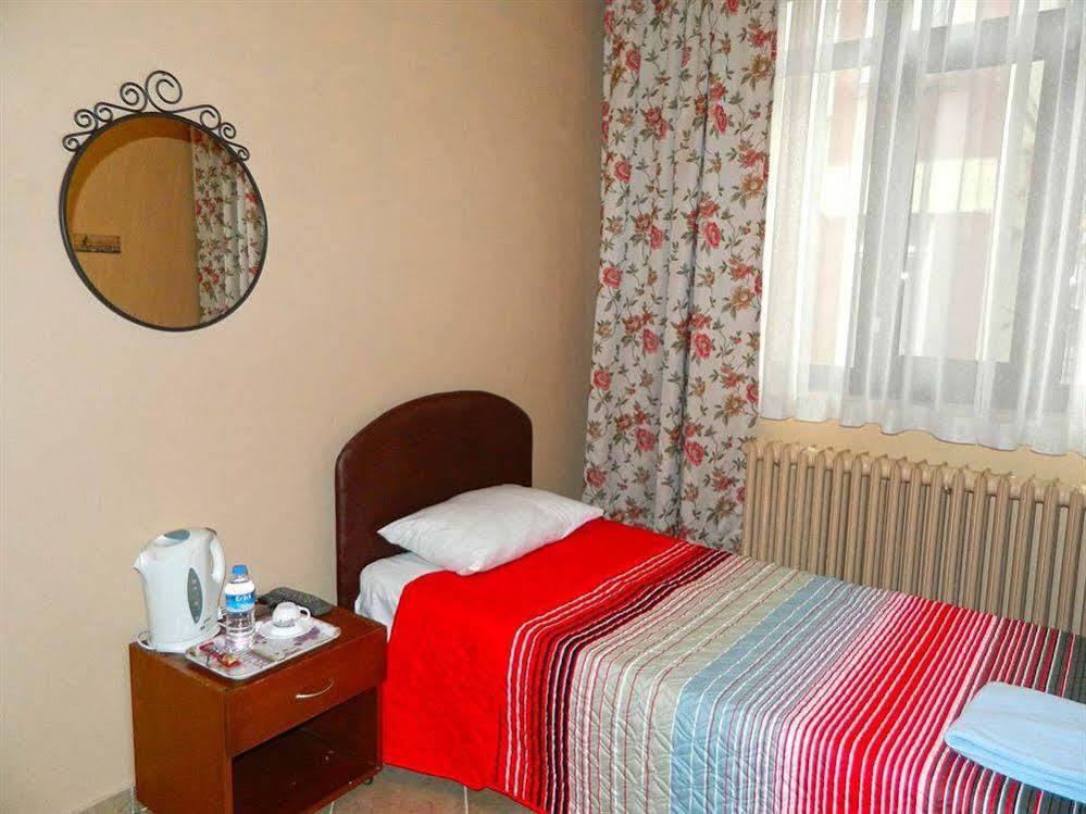 Rueyam Hotel Istambul Exterior foto